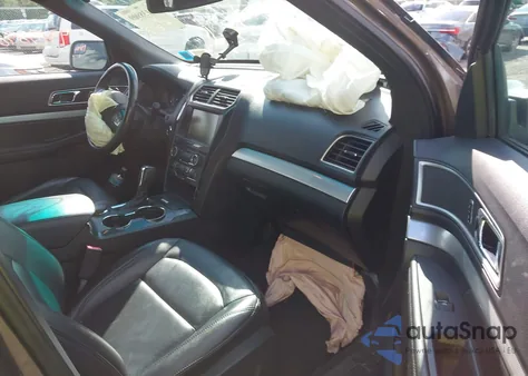 2016 Ford Explorer Xlt z USA, uszkodzony, nr VIN 1FM5K8D89GGB60390